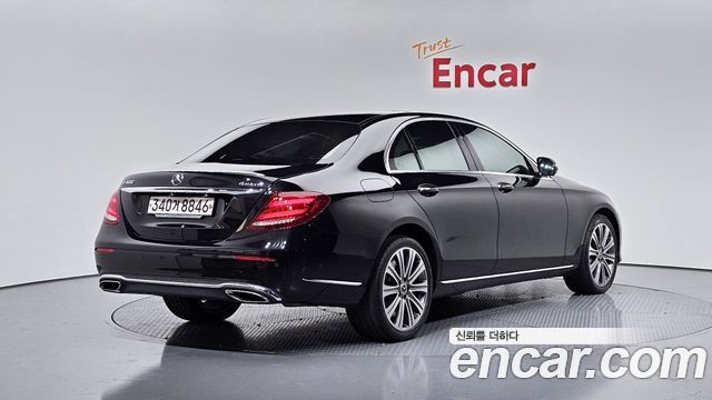 Mercedes-Benz E-Class из Кореи Encar