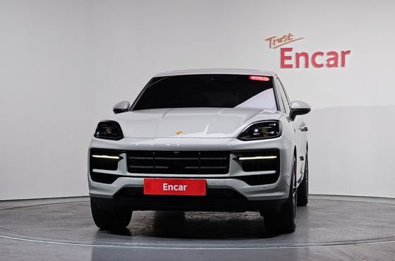 Porsche Cayenne 3.0 E-Hybrid — пробег 19 194 км — фото 3 из 5