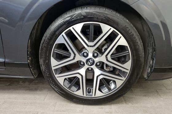 Hyundai Grandeur 2,5 Gasoline 2WD Premium — пробег 16 050 км — фото 5 из 5