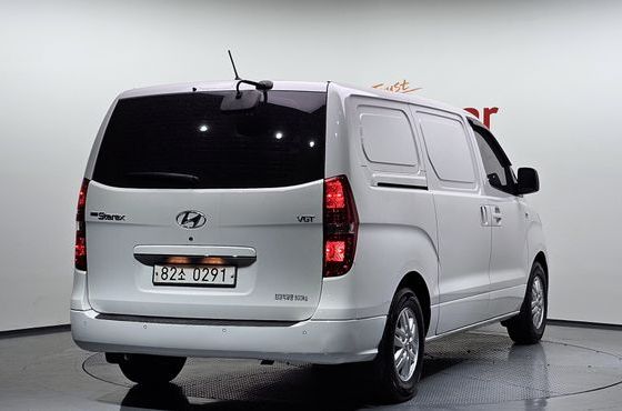 Hyundai Starex Van 3-Seater Smart — пробег 46 727 км — фото 2 из 5