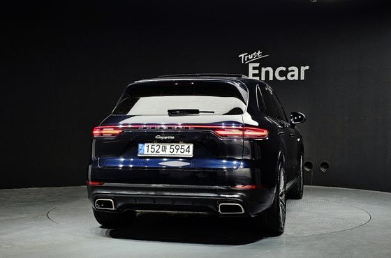 Porsche Cayenne 3.0 E-Hybrid — пробег 42 984 км — фото 4 из 5
