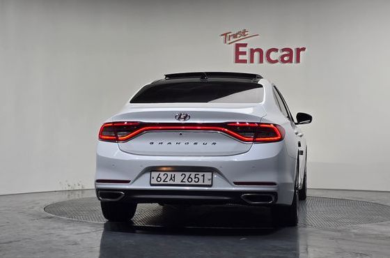 Hyundai Grandeur 2.4 Premium Special — пробег 137 972 км — фото 4 из 5