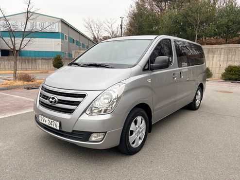 Hyundai Starex 4WD 12-Seater Wagon Smart — пробег 179 777 км — фото 1 из 5