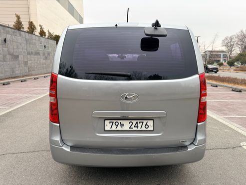 Hyundai Starex 4WD 12-Seater Wagon Smart — пробег 179 777 км — фото 4 из 5