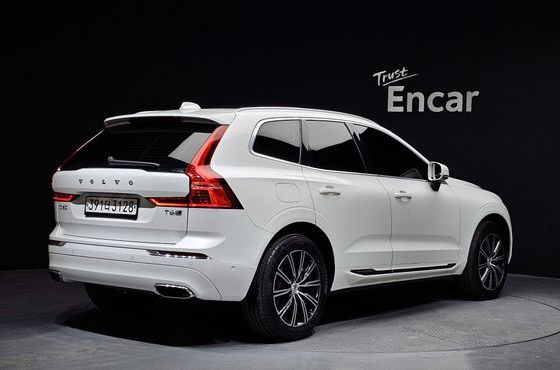 Volvo XC60 T6 Inscription — пробег 48 587 км — фото 2 из 5