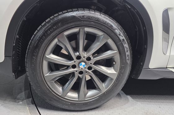 BMW X6 xDrive 30d — пробег 94 999 км — фото 5 из 5
