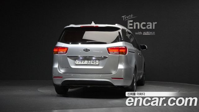 Kia Carnival из Кореи Encar