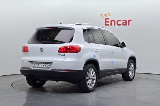 Volkswagen Tiguan 2.0 TDI Comfort 5N — пробег 103 281 км — фото 2 из 5