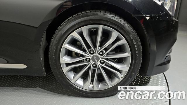 Hyundai Genesis из Кореи Encar