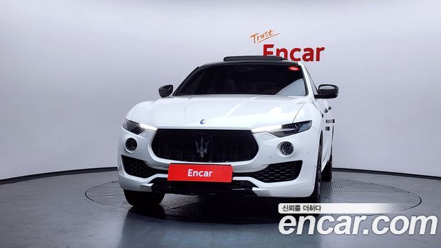 Maserati Levante 3.0 AWD GranLusso — пробег 81 848 км — фото 3 из 5