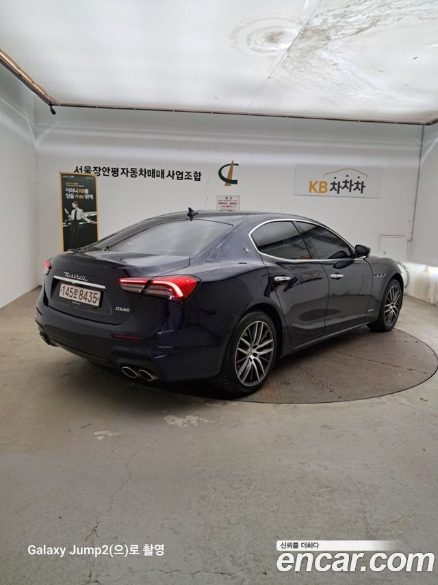 Maserati Ghibli из Кореи Encar