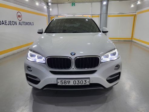 BMW X6 xDrive 30d — пробег 215 467 км — фото 2 из 5
