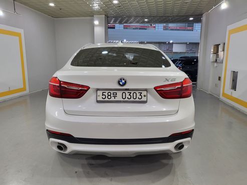 BMW X6 xDrive 30d — пробег 215 467 км — фото 3 из 5