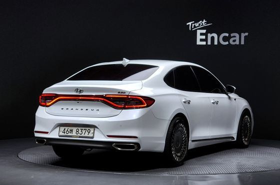 Hyundai Grandeur 2.2 Diesel Premium — пробег 185 931 км — фото 2 из 5