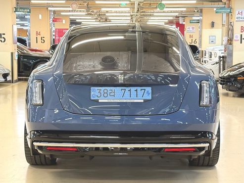 Rolls-Royce Spectre Coupe — пробег 11 000 км — фото 4 из 5