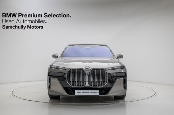 BMW 7-Series 750e xDrive M Sport — пробег 11 200 км — фото 3 из 5