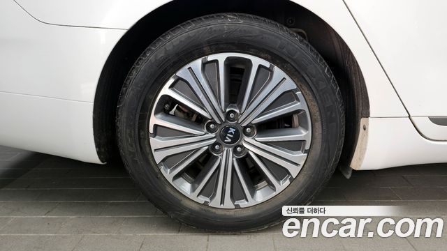 Kia K7 Prestige — пробег 76 616 км — фото 5 из 5