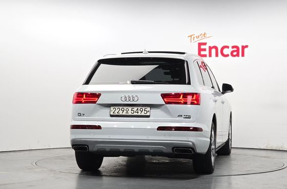 Audi Q7 45 TFSI Quattro — пробег 116 922 км — фото 4 из 5