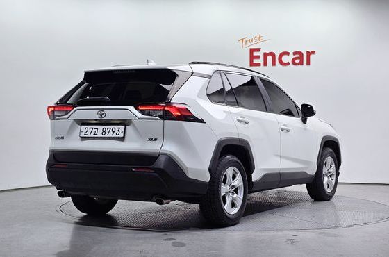 Toyota RAV4 2.5 2WD — пробег 84 768 км — фото 2 из 5