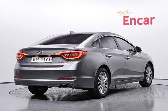 Hyundai Sonata 2.0 Smart — пробег 115 418 км — фото 2 из 5