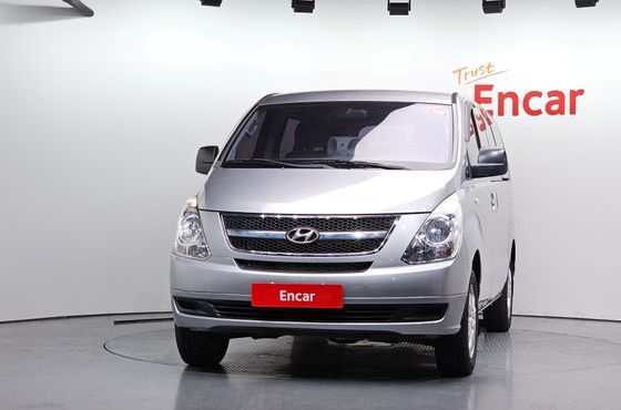 Hyundai Starex 4WD 12-Seater Wagon CVX Deluxe — пробег 77 257 км — фото 3 из 5
