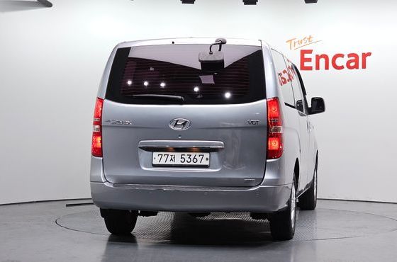 Hyundai Starex 4WD 12-Seater Wagon CVX Deluxe — пробег 77 257 км — фото 4 из 5