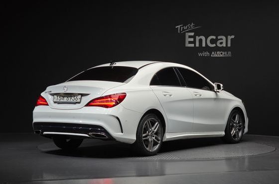 Mercedes-Benz CLA-Class CLA220 AMG Line — пробег 64 449 км — фото 2 из 5