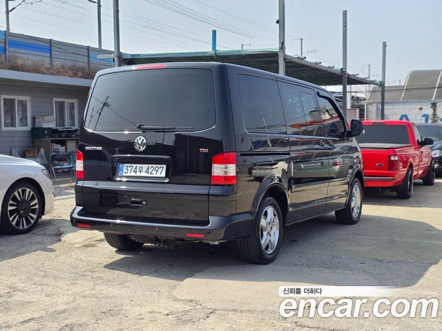 Volkswagen Multivan 2.0 — пробег 81 283 км — фото 2 из 5