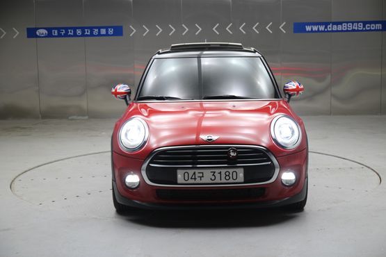 Mini Cooper 5Door Standard 3rd — пробег 80 500 км — фото 5 из 5