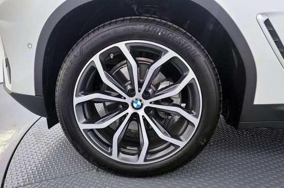 BMW X4 xDrive20i xLine — пробег 4 671 км — фото 5 из 5