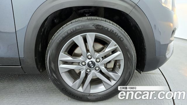 Kia Seltos из Кореи Encar