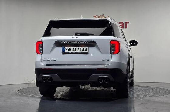 Ford Explorer 3.0 Platinum 4WD — пробег 16 055 км — фото 4 из 5