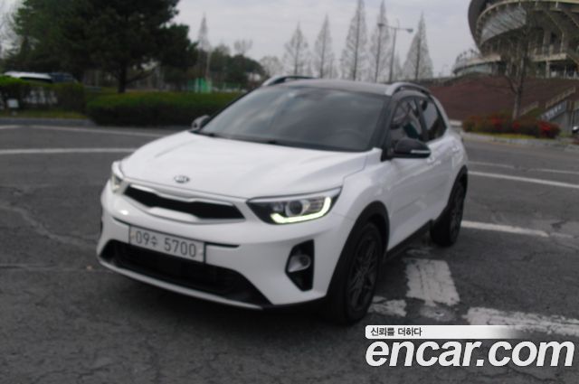 Kia Stonic Diesel 1.6 Prestige — пробег 130 577 км — фото 1 из 5