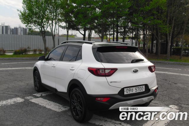 Kia Stonic Diesel 1.6 Prestige — пробег 130 577 км — фото 3 из 5