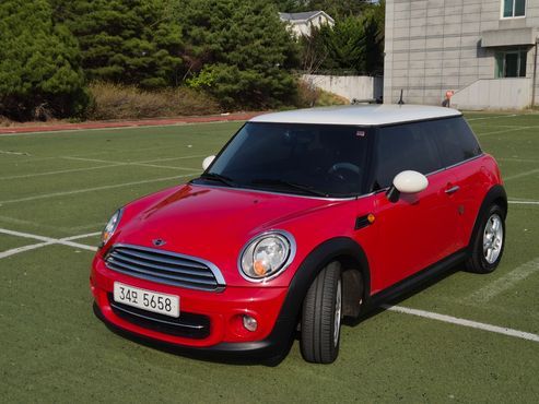 Mini Cooper SE — пробег 101 239 км — фото 4 из 5