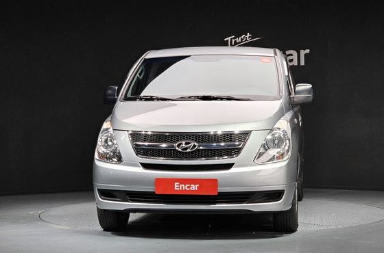 Hyundai Starex 12-Seater Wagon CVX Deluxe — пробег 202 093 км — фото 3 из 5