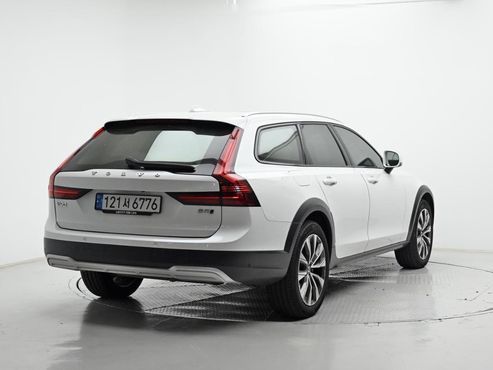 Volvo V90 B5 Ultimate AWD — пробег 14 074 км — фото 2 из 5