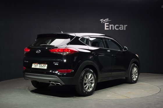 Hyundai Tucson Diesel 2.0 4WD Style — пробег 32 069 км — фото 2 из 5