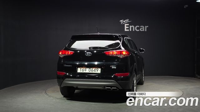 Hyundai Tucson Diesel 2.0 4WD Style — пробег 32 069 км — фото 4 из 5