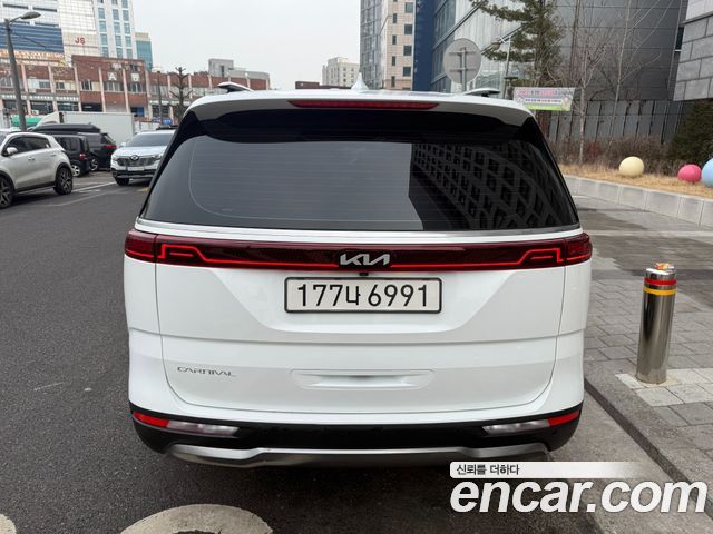 Kia Carnival Diesel 9-Seater Signature — пробег 66 300 км — фото 4 из 5