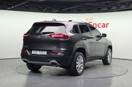 Jeep Cherokee 2.2 Diesel Limited 4WD — пробег 213 877 км — фото 2 из 5