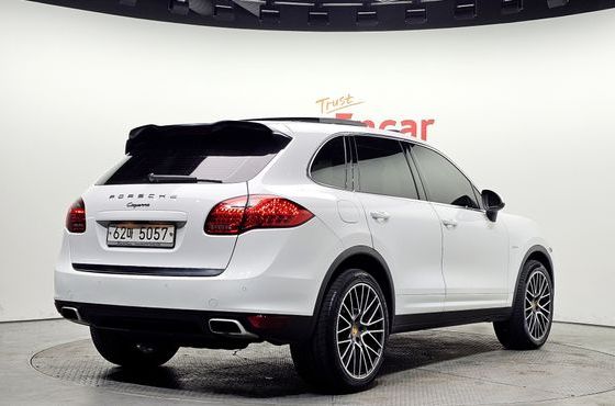 Porsche Cayenne 3.0 Diesel 958 — пробег 98 044 км — фото 2 из 5