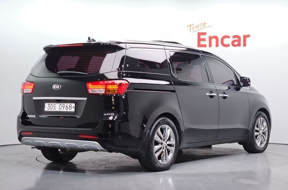 Kia Carnival Gasoline 9-seater Noblesse — пробег 173 223 км — фото 2 из 5