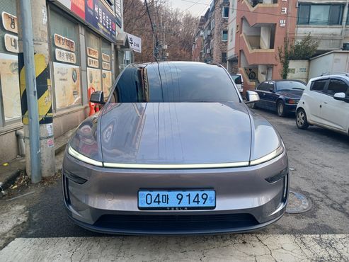 Tesla Model Y Long Range AWD — пробег 546 км — фото 1 из 5