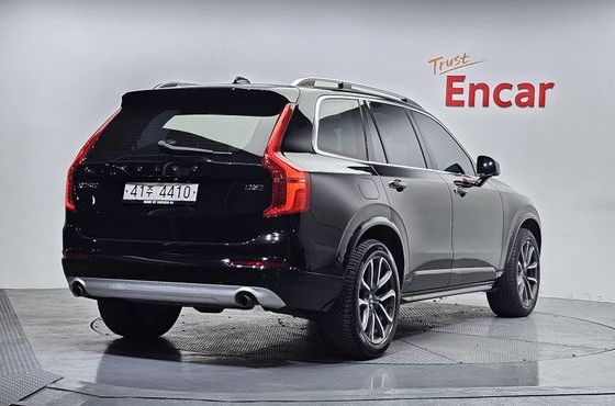 Volvo XC90 D5 Momentum — пробег 83 937 км — фото 2 из 5