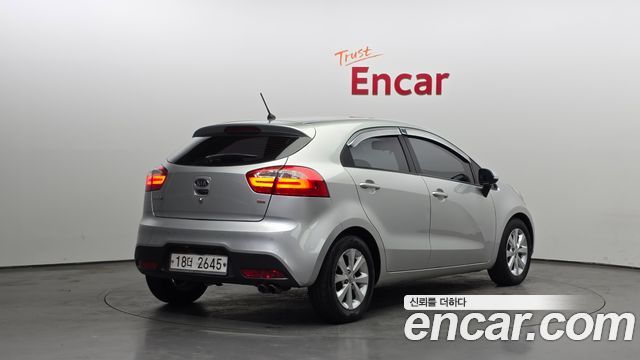 Kia pride 1.6 GDI Hatchback Luxury — пробег 107 331 км — фото 2 из 5