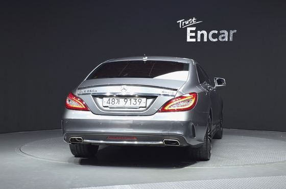 Mercedes-Benz CLS-Class CLS250 d 4MATIC AMG Line — пробег 37 446 км — фото 4 из 5