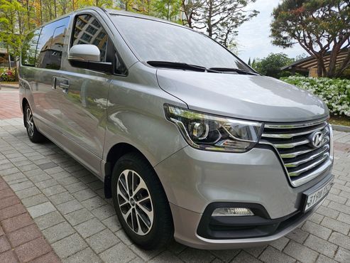 Hyundai Starex Urban 9-Seater Exclusive — пробег 19 810 км — фото 3 из 5