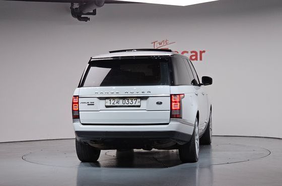 Land Rover Range Rover 4.4 SDV8 Vogue SE DIESEL — пробег 96 135 км — фото 4 из 5