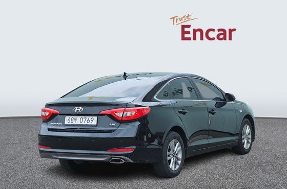 Hyundai Sonata LPI Smart — пробег 204 677 км — фото 2 из 5